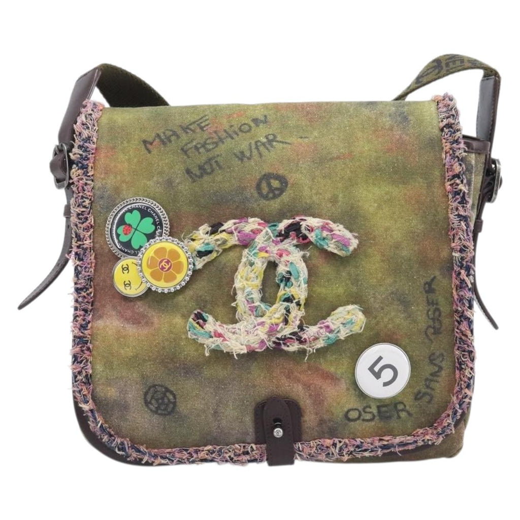 CHANEL Embroidery Graffiti Messenger bag Canvas Khaki Silver CC Auth 121518SM