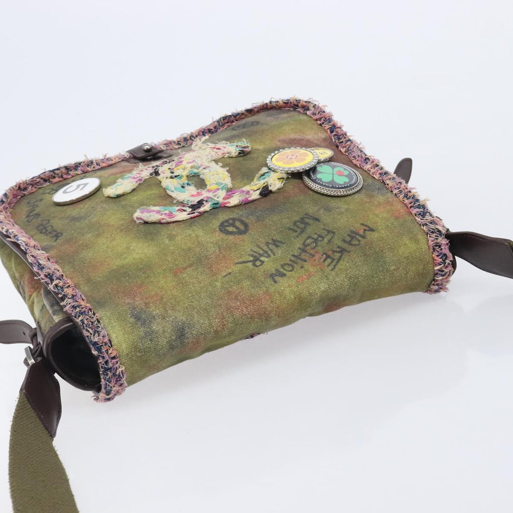 CHANEL Embroidery Graffiti Messenger bag Canvas Khaki Silver CC Auth 121518SM