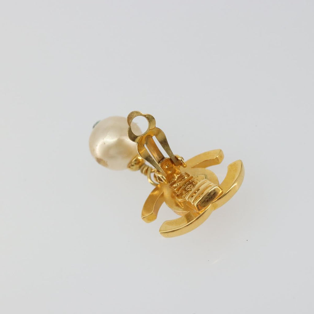 CHANEL Turn Lock Earring metal Gold Tone CC Auth 188629