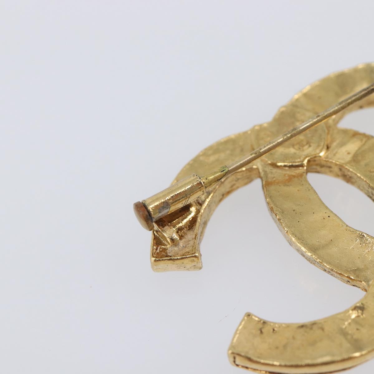 CHANEL Cocostone Brooch metal Gold CC Auth 205477M