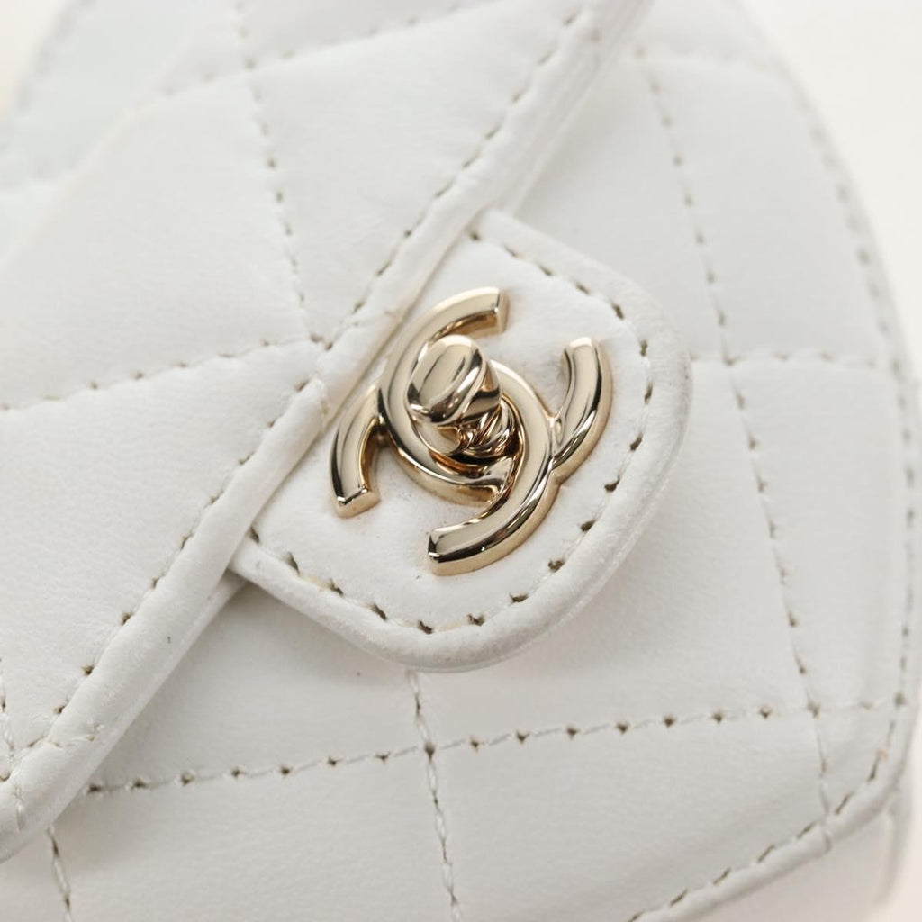 CHANEL Matelasse Chain Shoulder Pouch Lamb Skin White Gold CC Auth 208209M