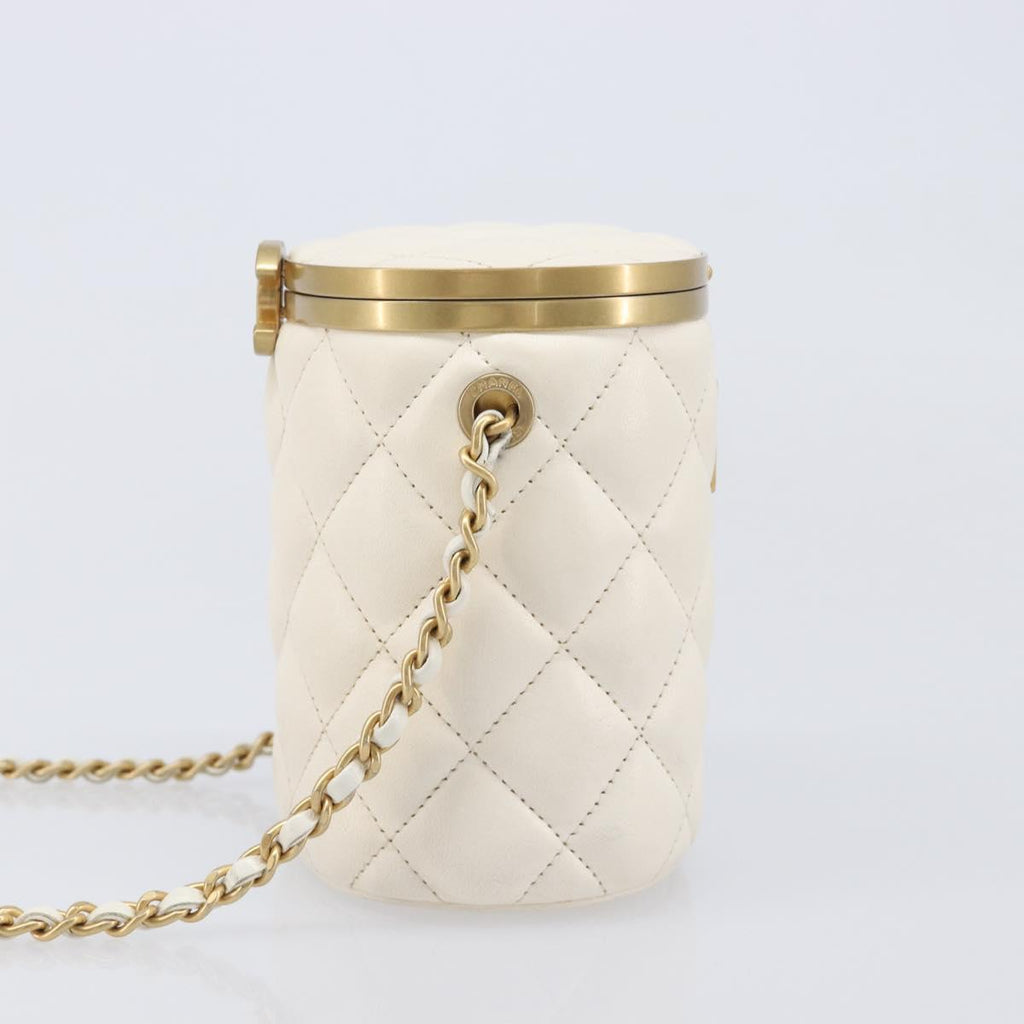 CHANEL Matelasse Chain Vanity Shoulder Bag Lamb Skin Ivory Gold CC Auth 208213M