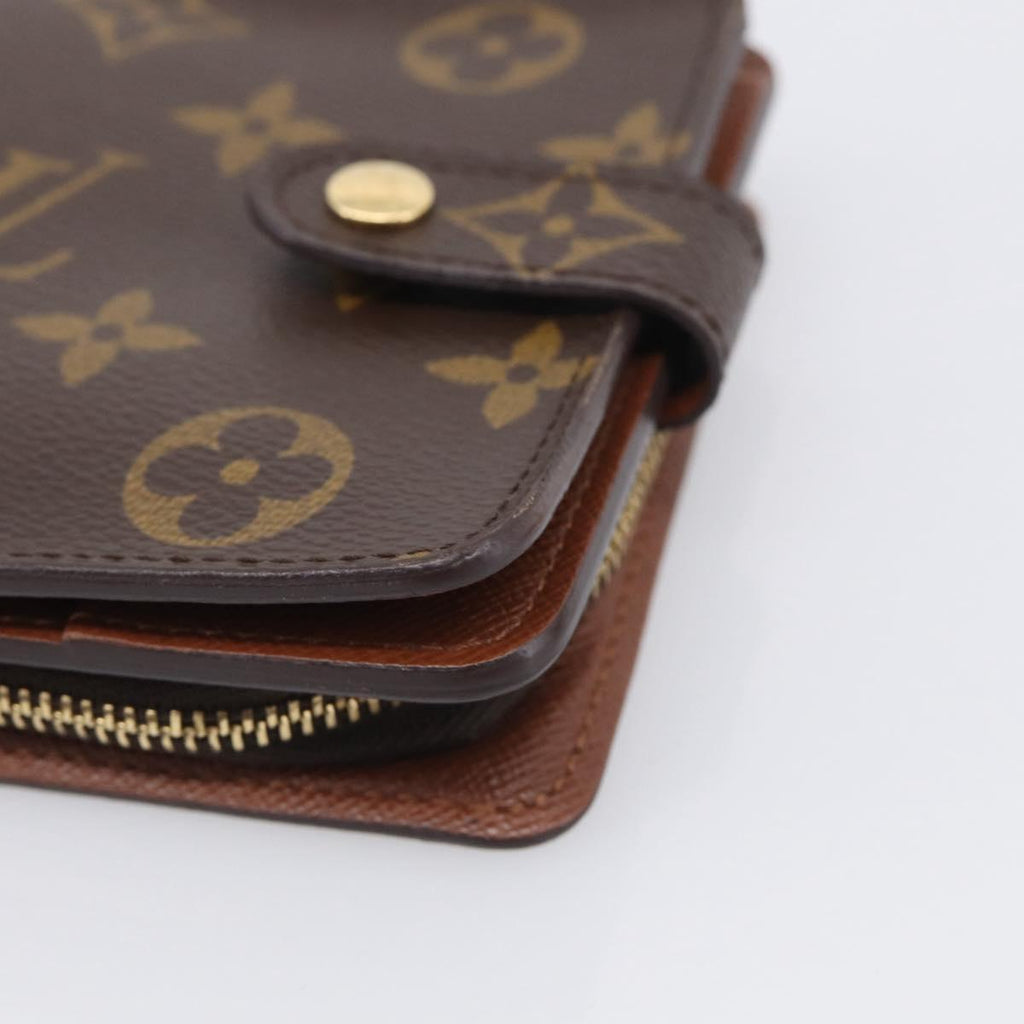 LOUIS VUITTON Monogram Compact Zip Wallet M61667 LV Auth 209378V
