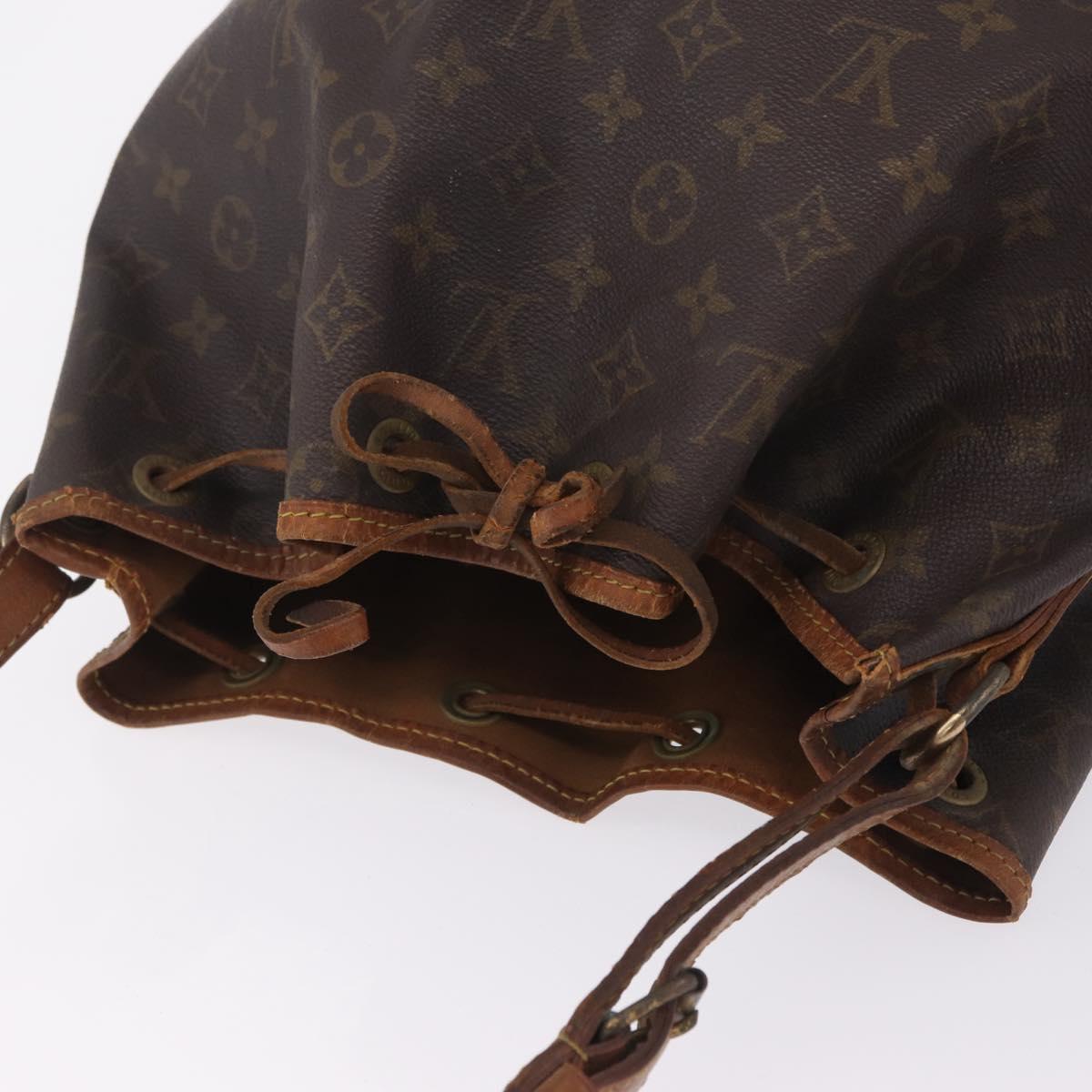 LOUIS VUITTON Monogram Noe Shoulder Bag M42224 LV Auth 209690