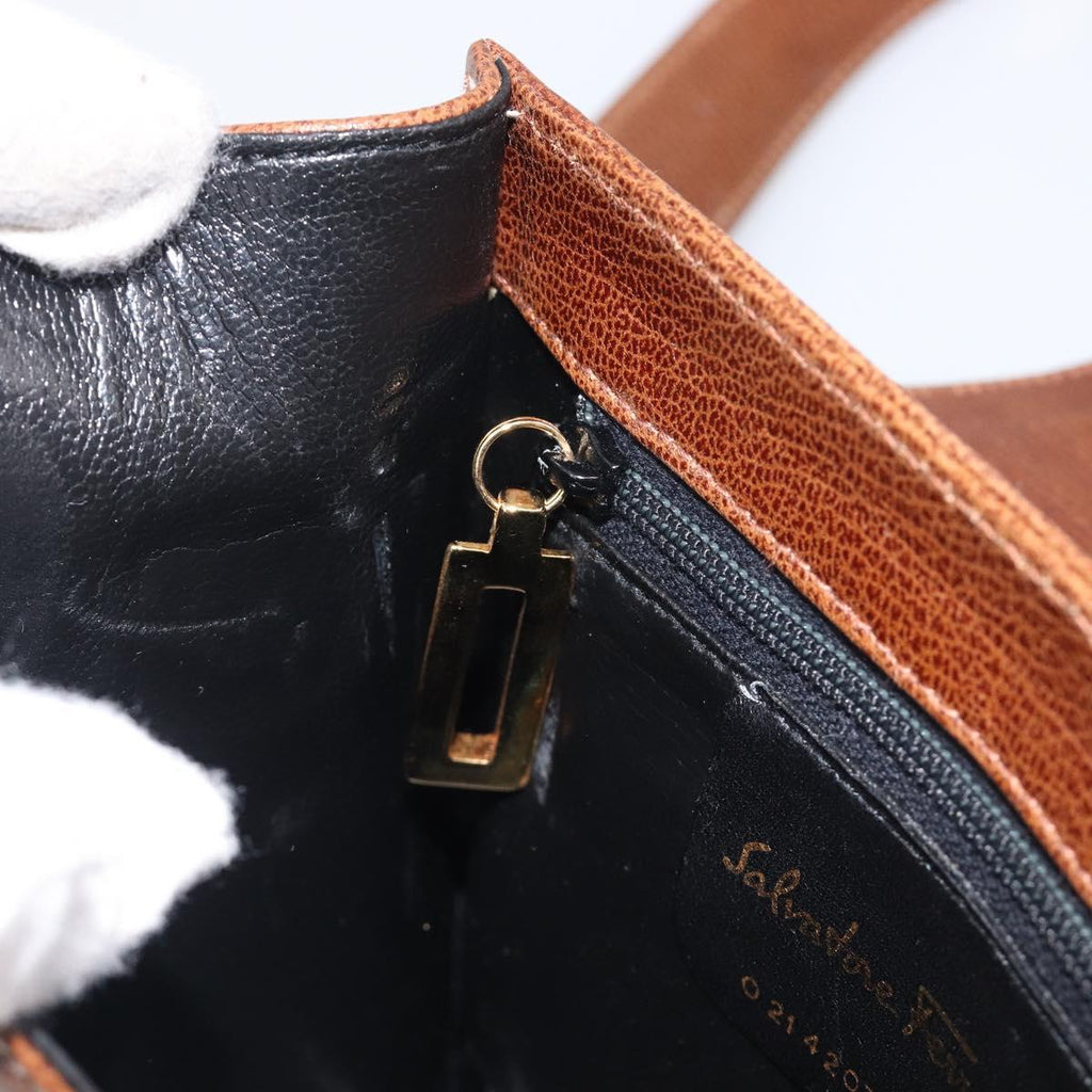 Salvatore Ferragamo Shoulder Bag Leather Brown Gold Auth 210018A