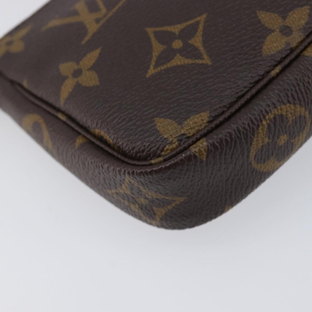LOUIS VUITTON Vivienne Mini Pochette Accessoires Pouch M69752 LV Auth 210256SAM