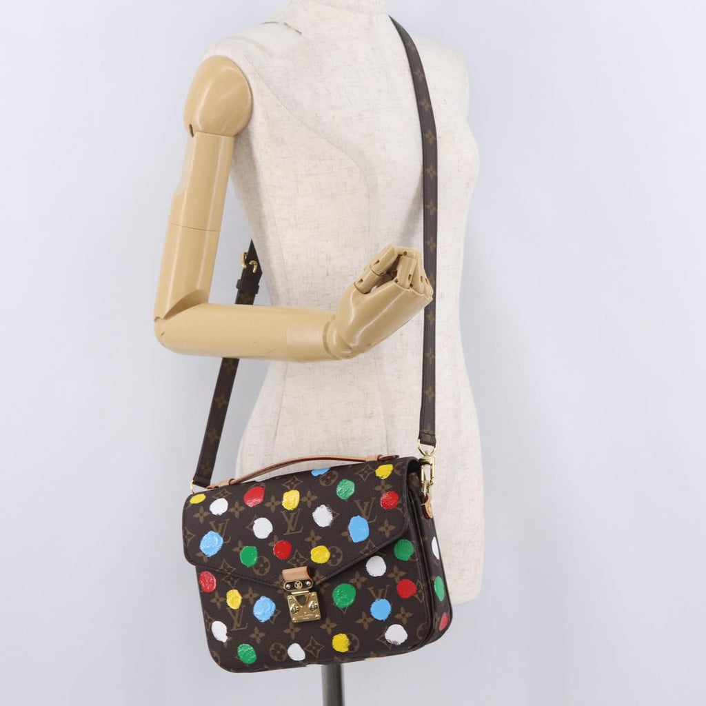 LOUIS VUITTON Monogram LVxYK Pochette Metis MM Hand Bag M46384 LV Auth 210366SAM