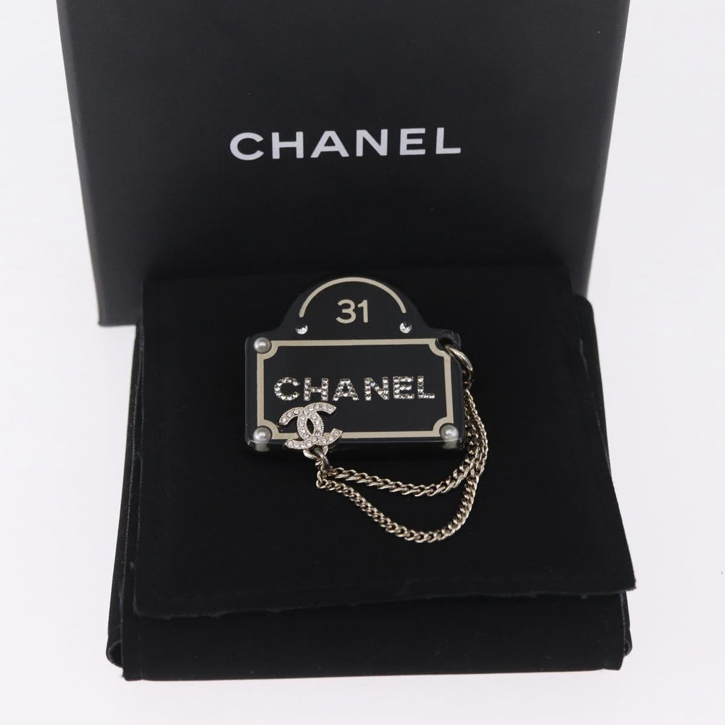 CHANEL Brooch Plastic Black CC Auth 211855M