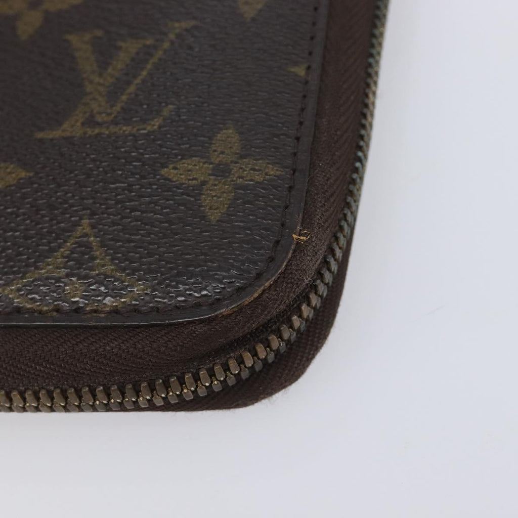 LOUIS VUITTON Monogram Poche Escapade Travel Case M60113 LV Auth 212951