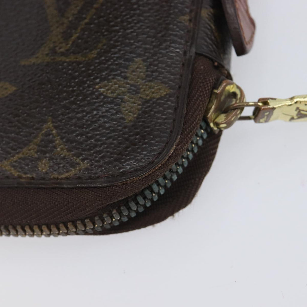 LOUIS VUITTON Monogram Poche Escapade Travel Case M60113 LV Auth 212951
