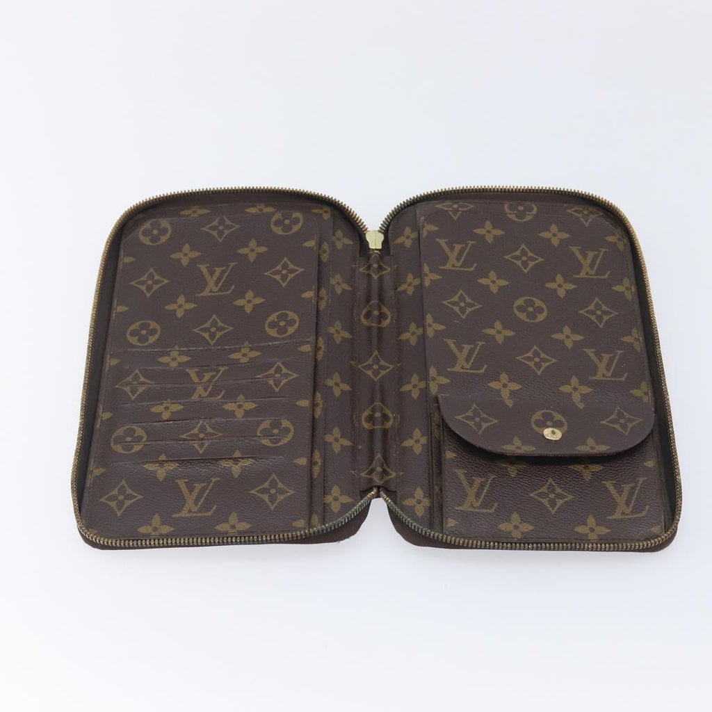 LOUIS VUITTON Monogram Poche Escapade Travel Case M60113 LV Auth 212951