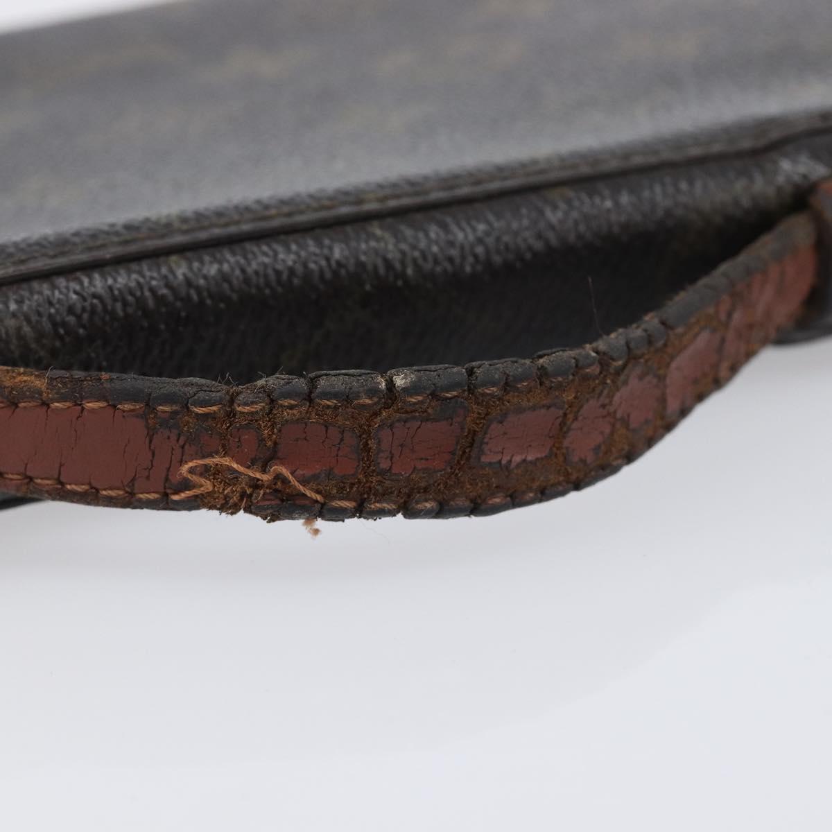 LOUIS VUITTON Monogram Poche Escapade Travel Case M60113 LV Auth 212951