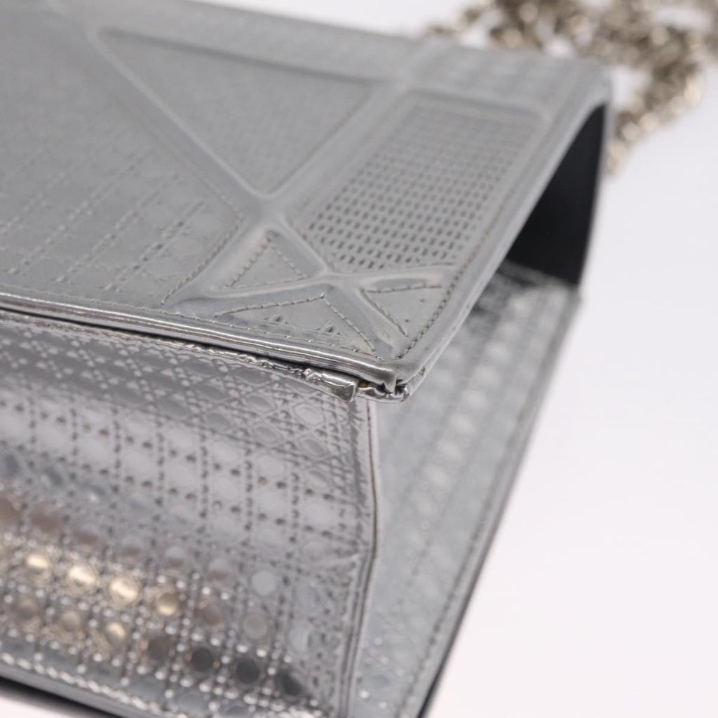 Christian Dior Diorama Chain Shoulder Bag Patent leather Silver Auth 213155V