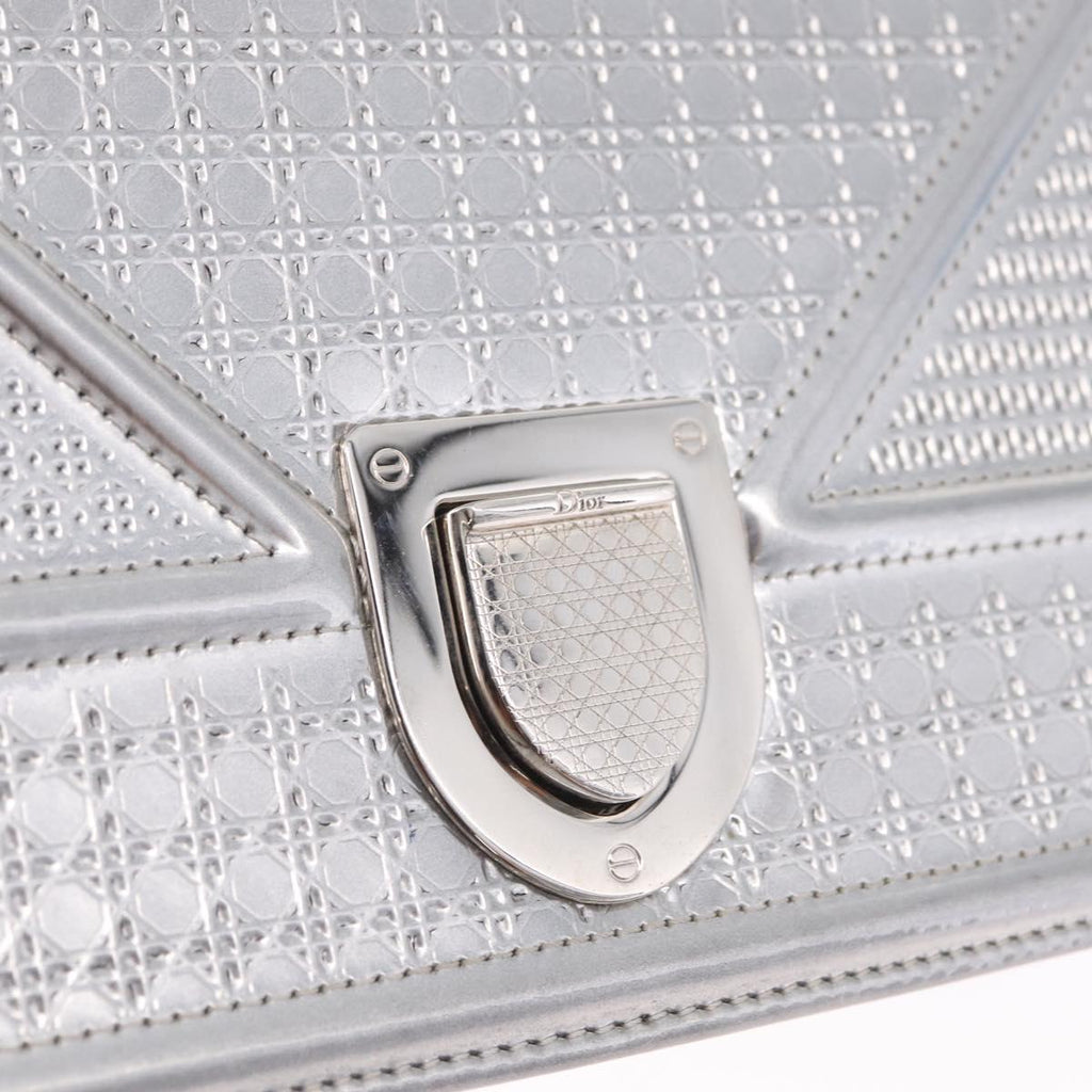 Christian Dior Diorama Chain Shoulder Bag Patent leather Silver Auth 213155V