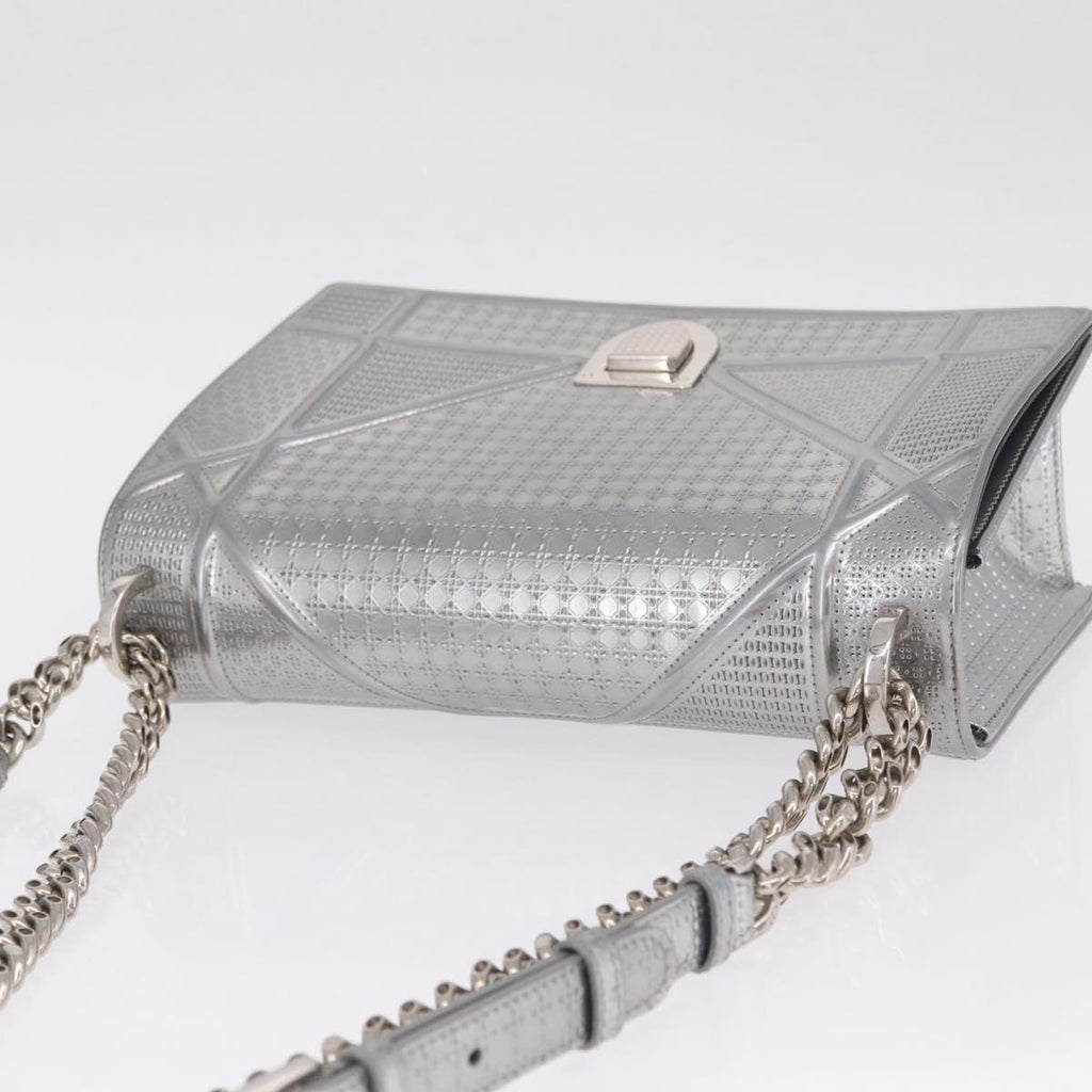 Christian Dior Diorama Chain Shoulder Bag Patent leather Silver Auth 213155V