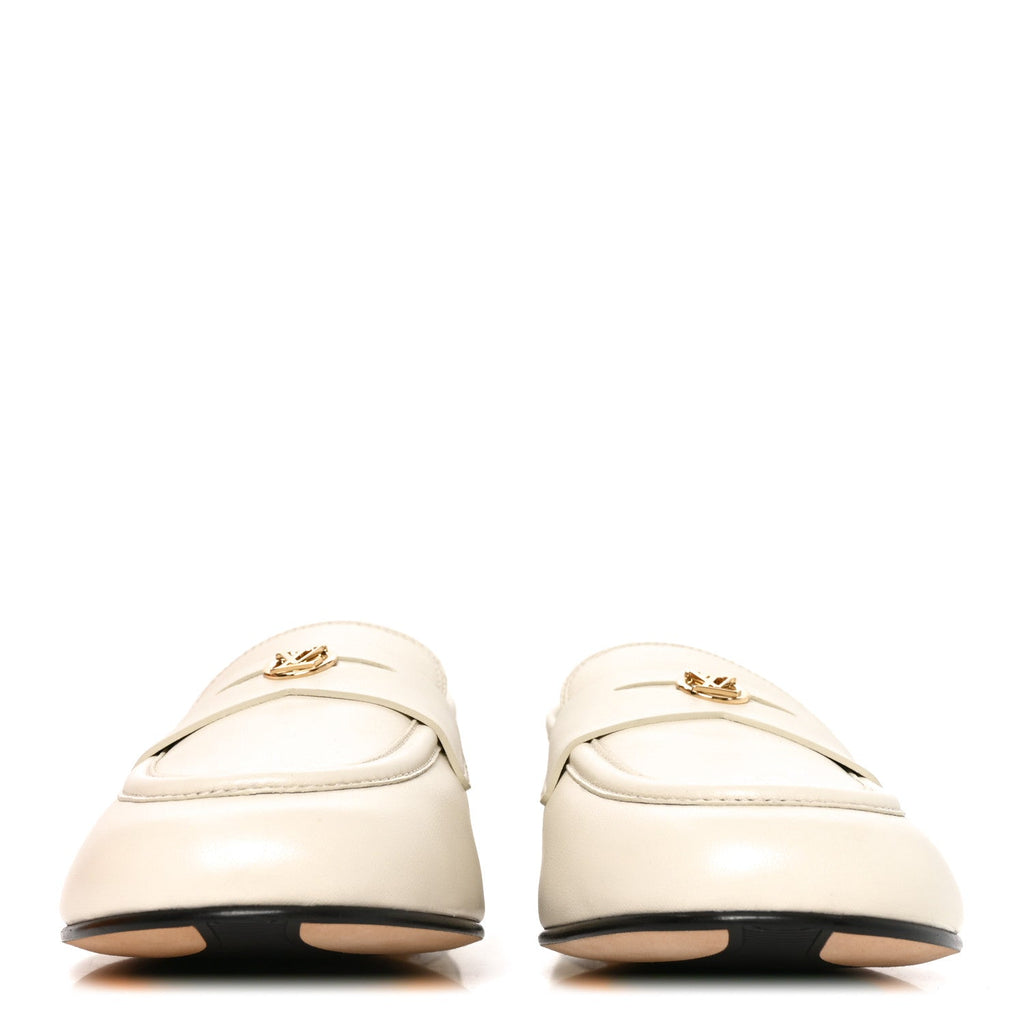 Lambskin Soho Flat Loafer 40 Ecru White