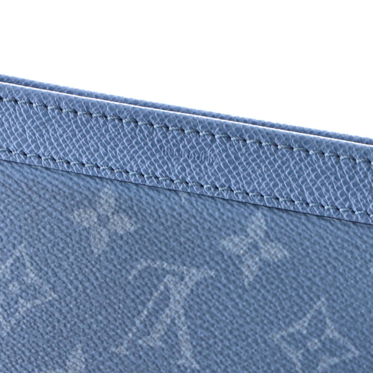 Gaston Wearable Wallet Monogram Taigarama