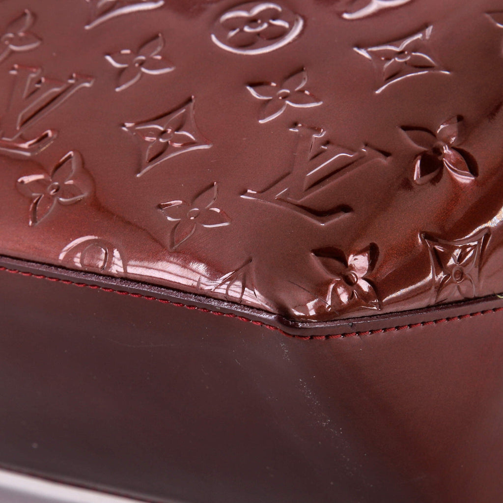 Wilshire Handbag Monogram Vernis MM