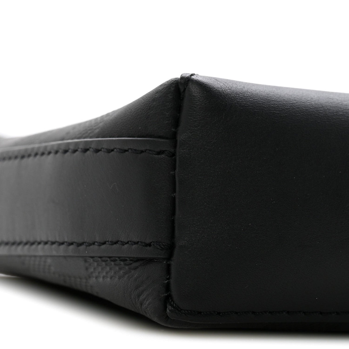 Damier Infini Discovery Messenger BB Onyx