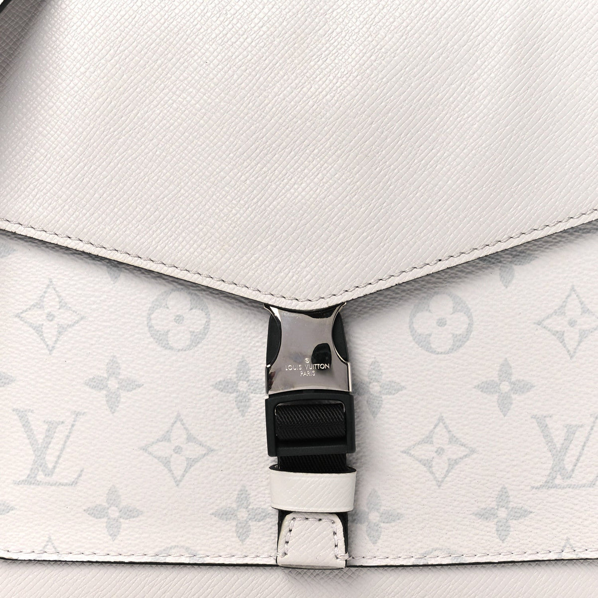Taigarama Outdoor Flap Messenger White