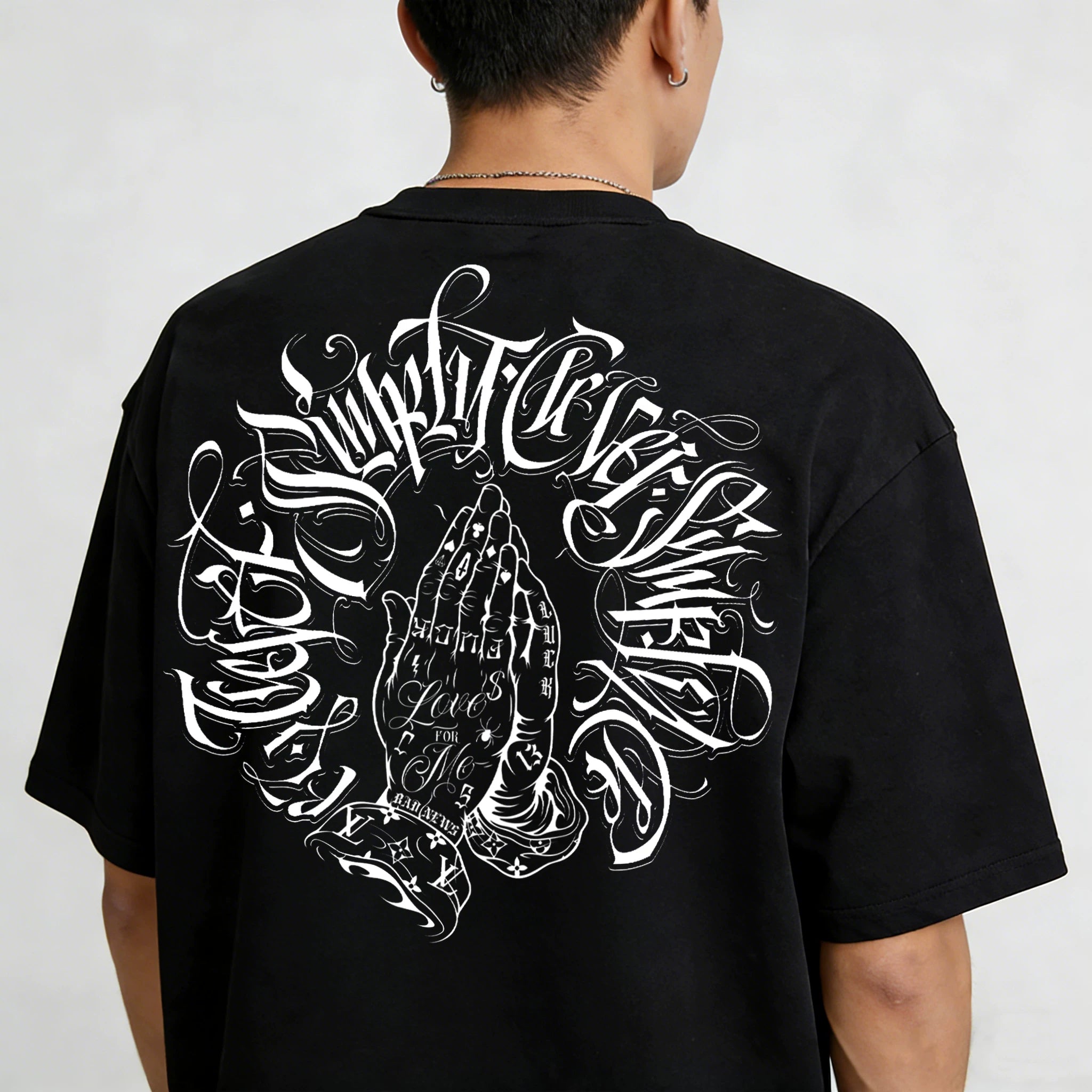 American West Coast Prayer Hand T-shirt with floral font circle, street dance tattoo artist, gangsters, heavyweight plus size hip-hop label