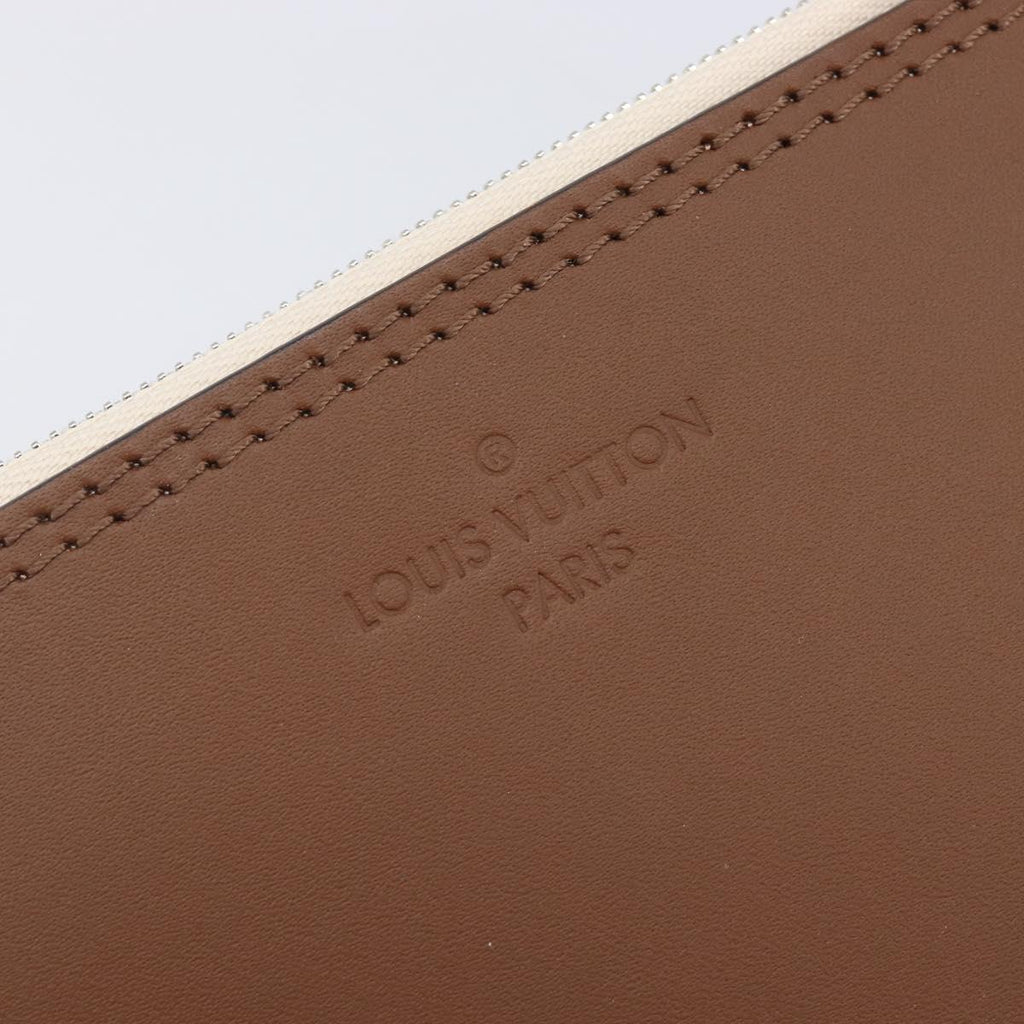 LOUIS VUITTON Mahina PM Pouch Leather Brown LV Auth am12934V