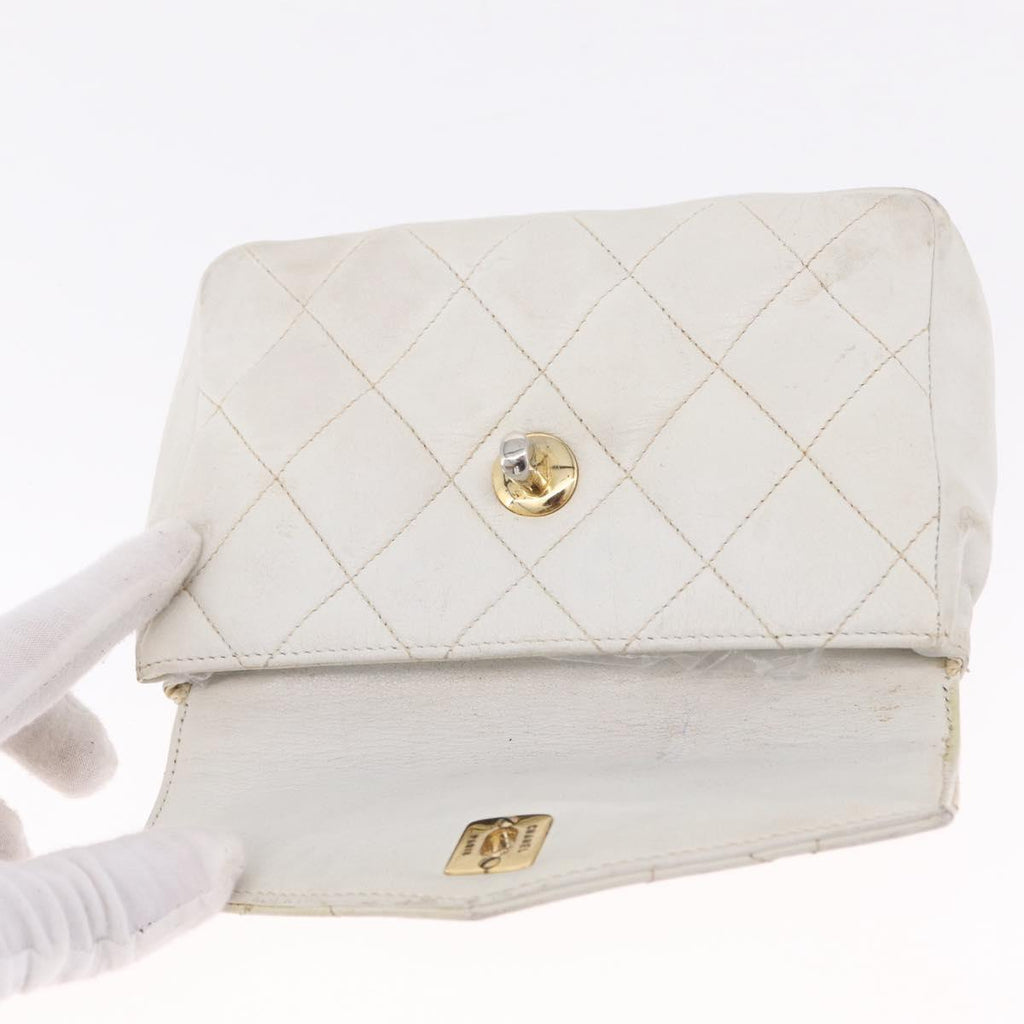CHANEL Matelasse Waist Bag Lamb Skin White Gold CC Auth BA16757