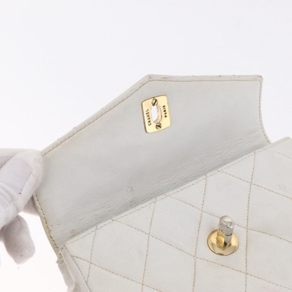 CHANEL Matelasse Waist Bag Lamb Skin White Gold CC Auth BA16757