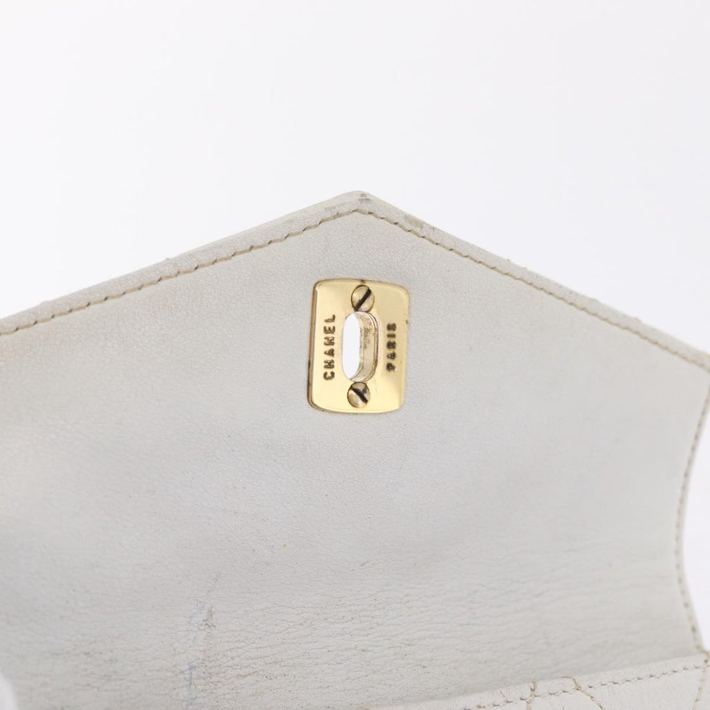 CHANEL Matelasse Waist Bag Lamb Skin White Gold CC Auth BA16757