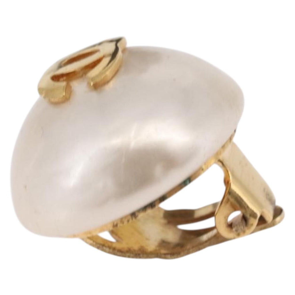 CHANEL Pearl Earring metal Gold CC Auth bs37619