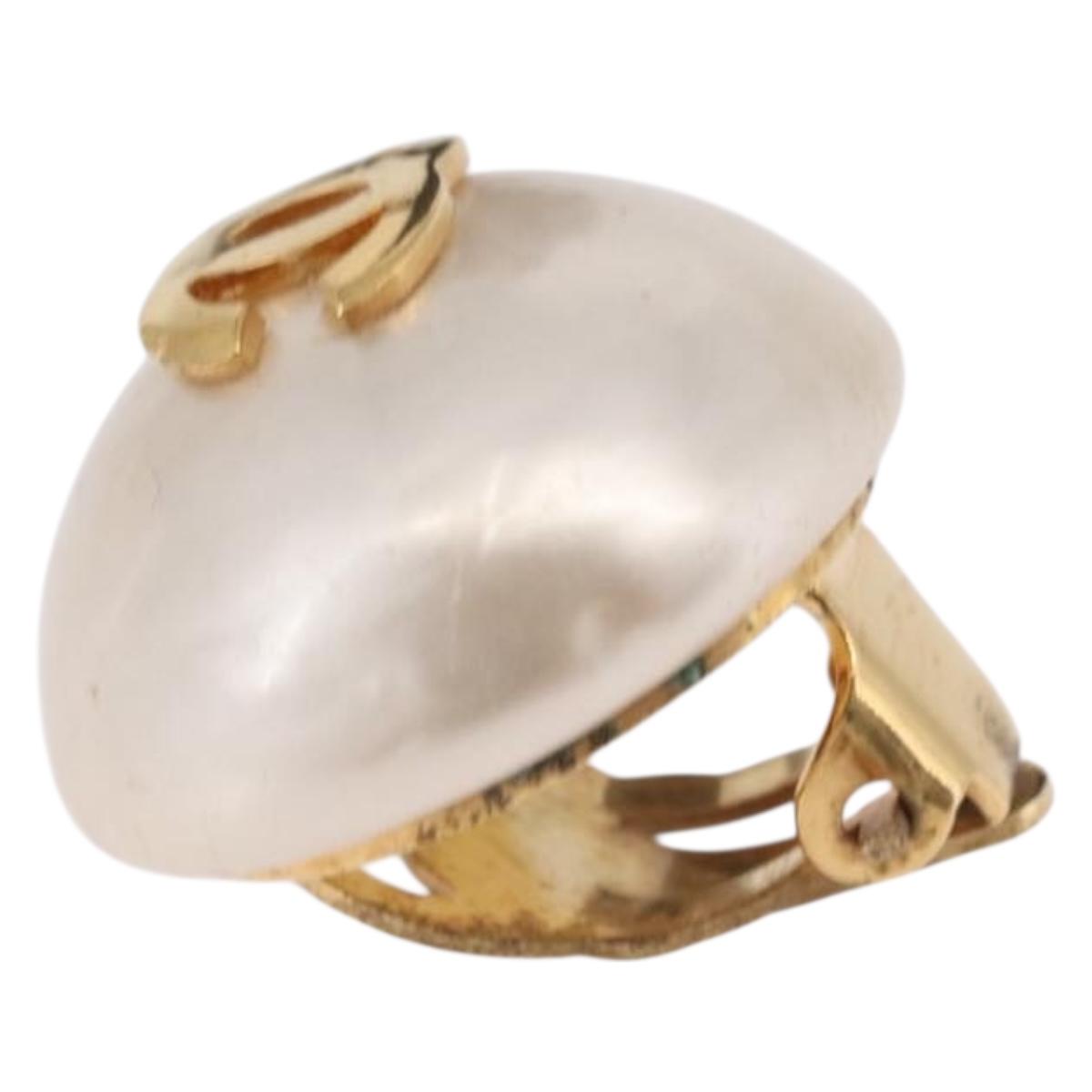 CHANEL Pearl Earring metal Gold CC Auth bs37619