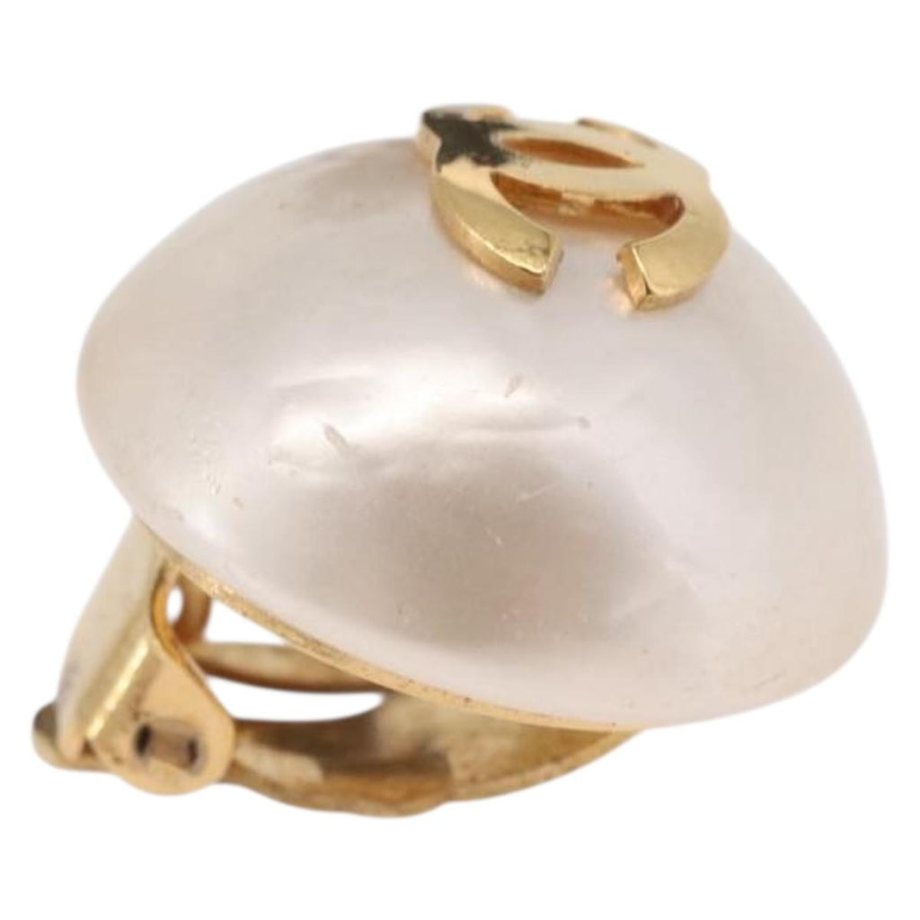 CHANEL Pearl Earring metal Gold CC Auth bs37619