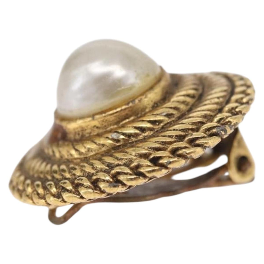 CHANEL Earring metal Gold Tone CC Auth bs37624