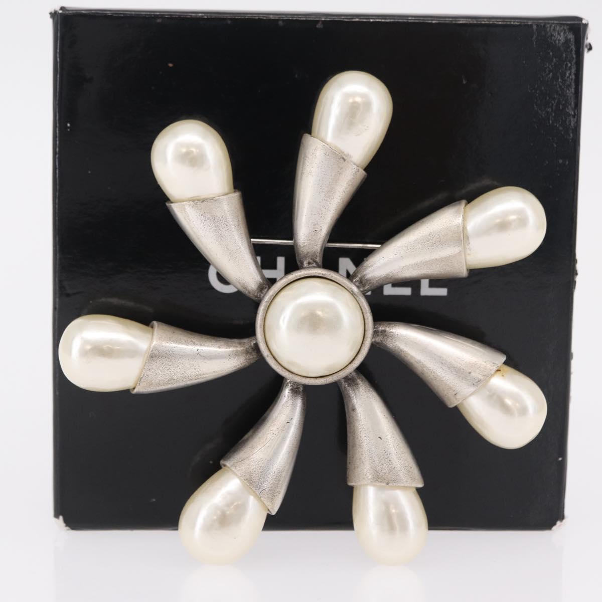 CHANEL Brooch metal Silver CC Auth bs37630V