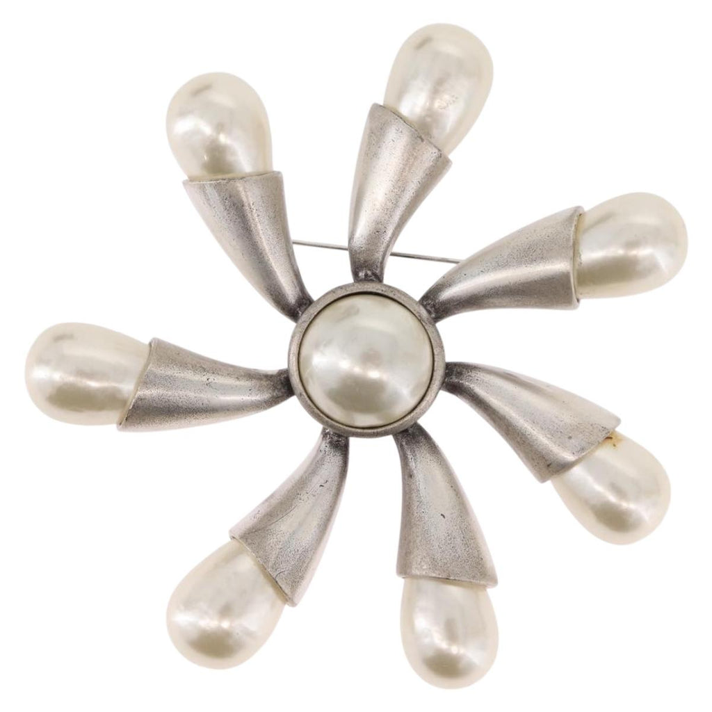 CHANEL Brooch metal Silver CC Auth bs37630V