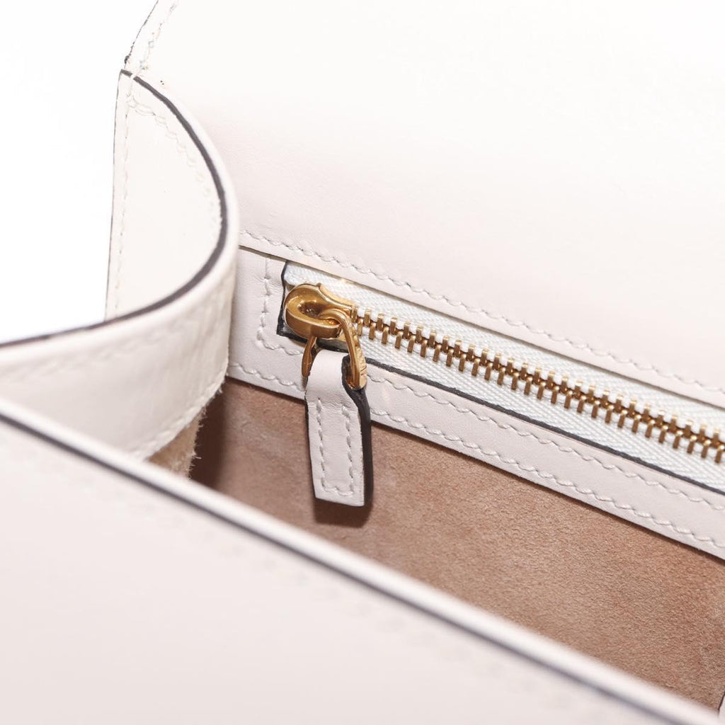 GUCCI Silvi Shoulder Bag Leather White Gold Tone 421882 Auth bs37879A