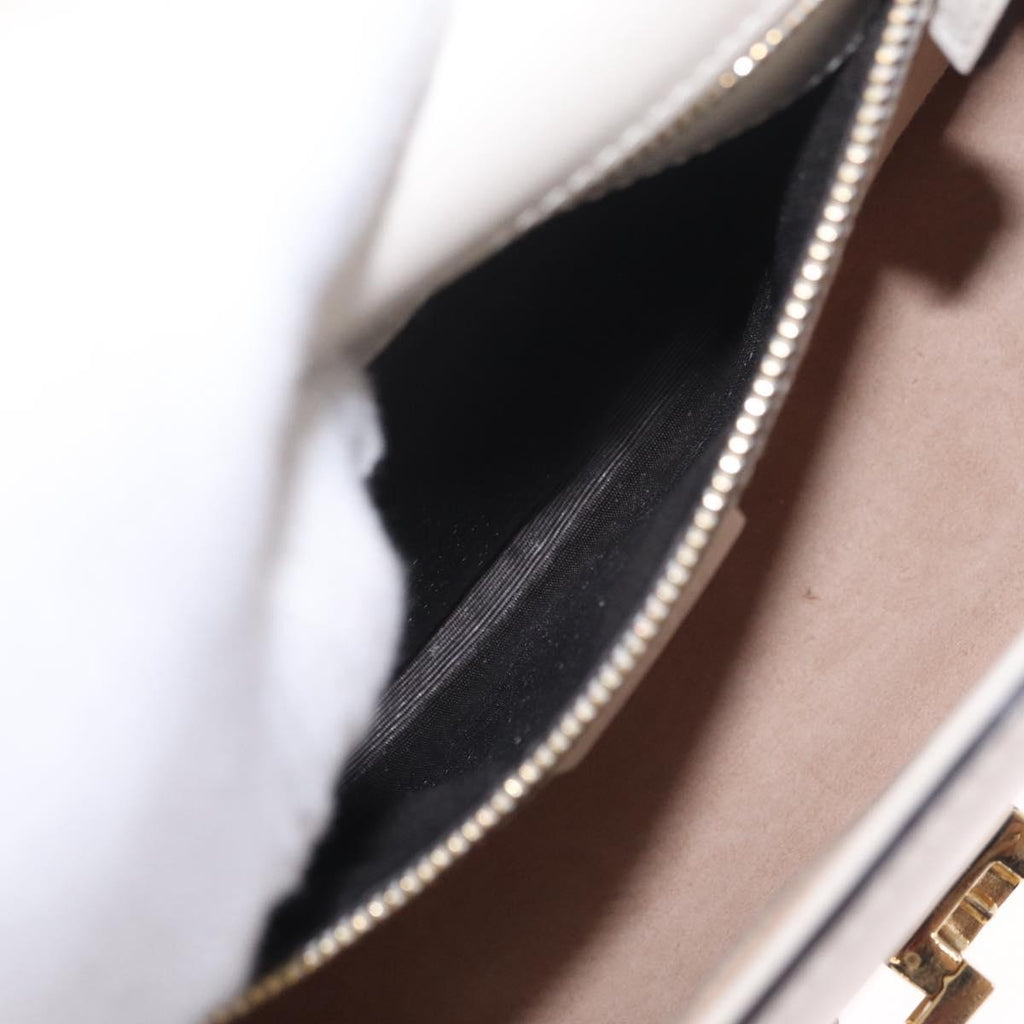 GUCCI Silvi Shoulder Bag Leather White Gold Tone 421882 Auth bs37879A