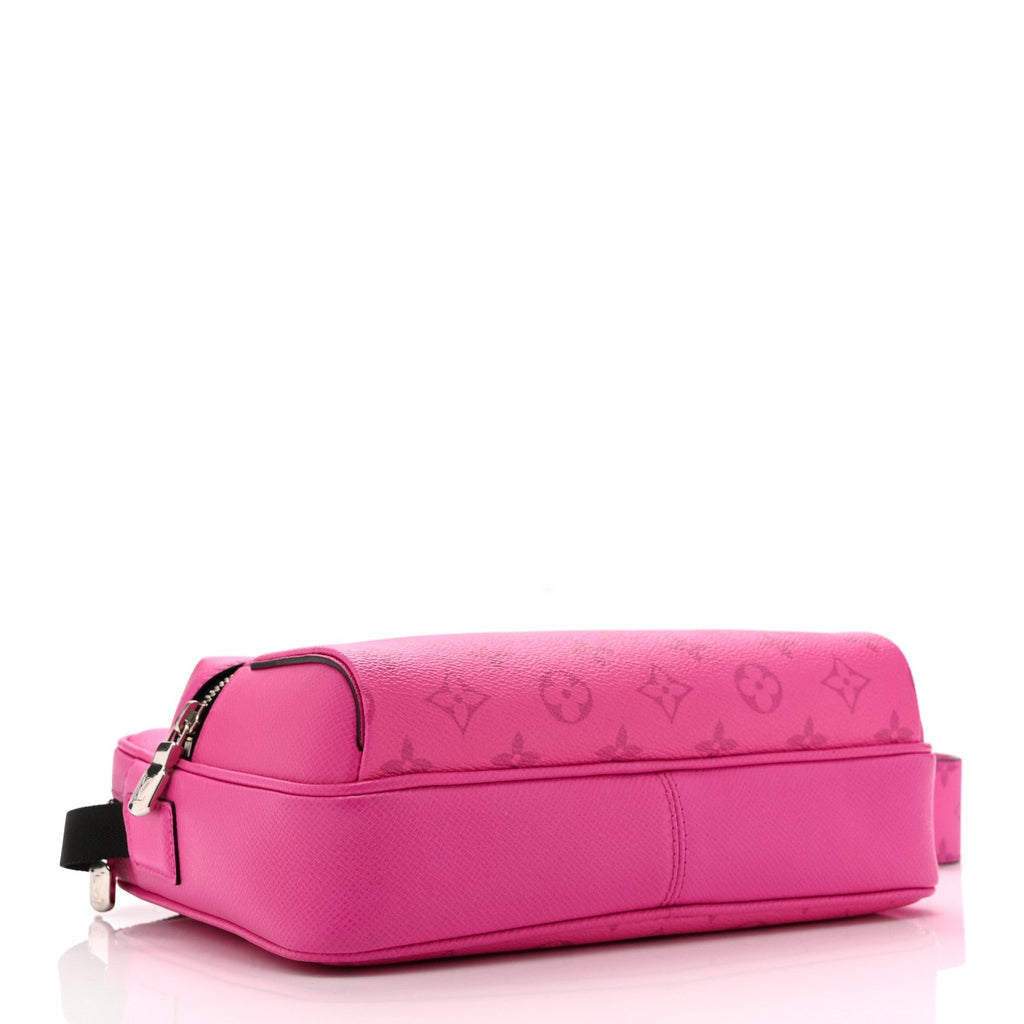Taigarama Outdoor Messenger Fuchsia
